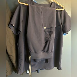 Navy blue medium women’s figs Kade cargo scrub pants